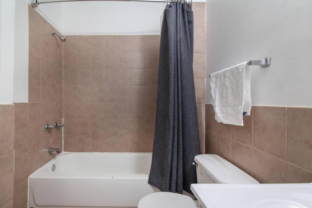 Relaxing, Spacious, Private, Walkable In Petworth! Washington Exterior photo