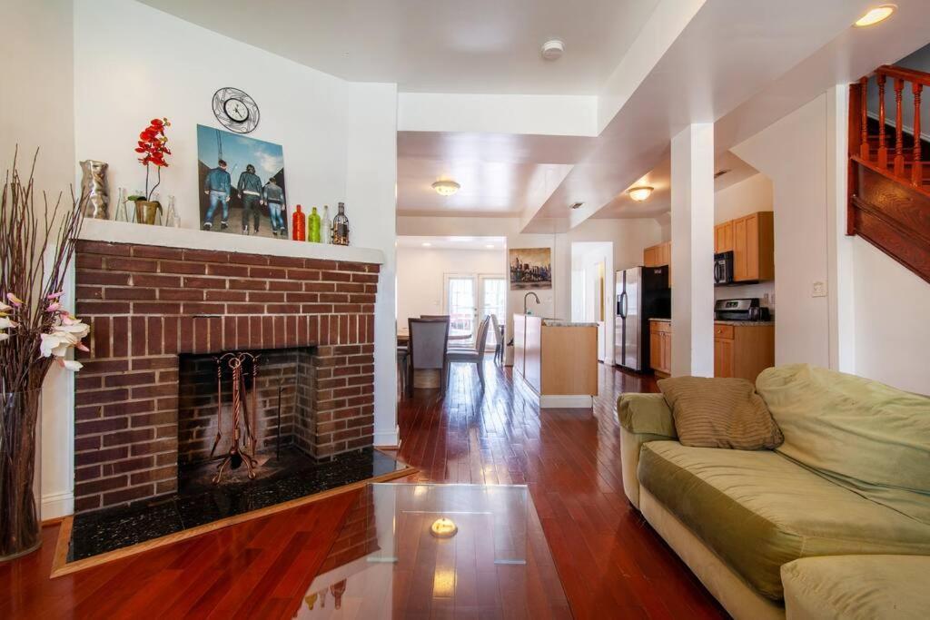 Relaxing, Spacious, Private, Walkable In Petworth! Washington Exterior photo